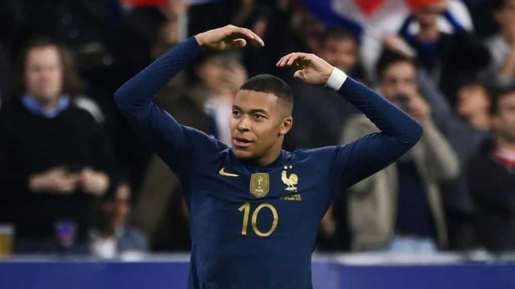 Football: Mbappe goes past Just Fontaine with goal against Greece in Euro qualifiers