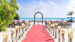 Expert shares key tips to plan destination wedding