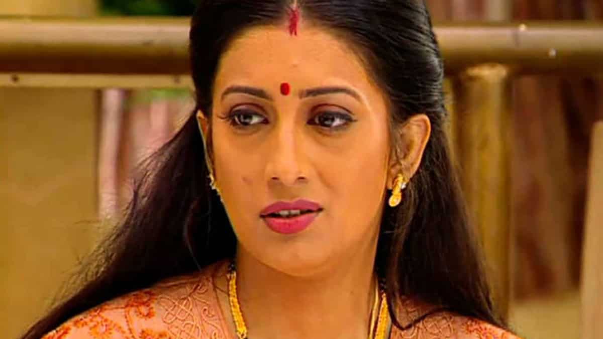 When Smriti Irani was called on set to work a day after suffering miscarriage When Smriti Irani was called on set to work a day after suffering miscarriage