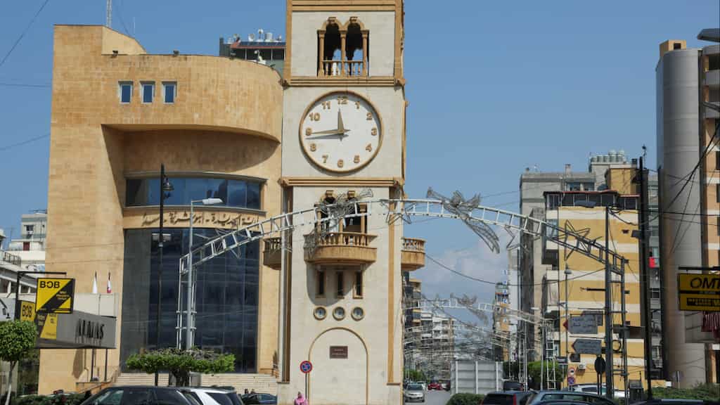 Confusion in Lebanon as dispute over daylight savings time causes sectarian divisions