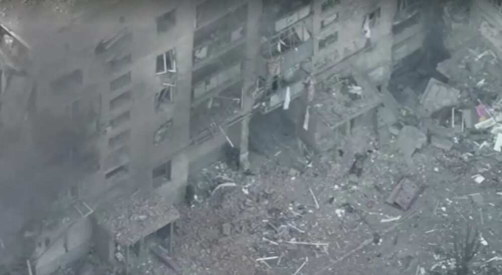 Russia shells Sloviansk, two killed and 29 wounded: Official