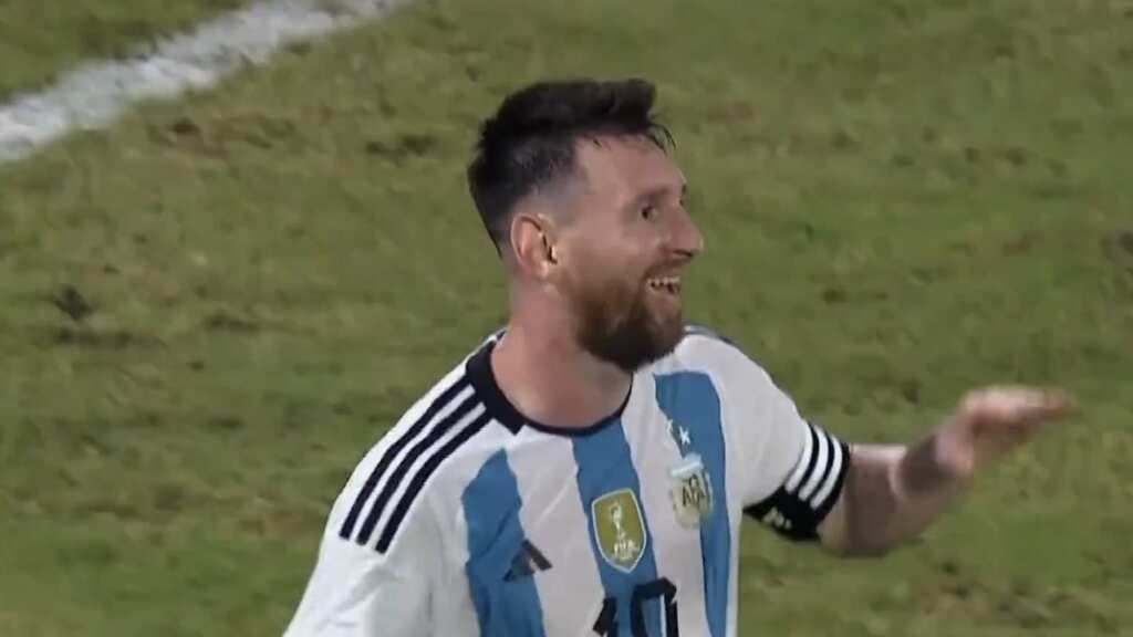 Lionel Messi scores 100th international goal in 7-0 rout of Curacao