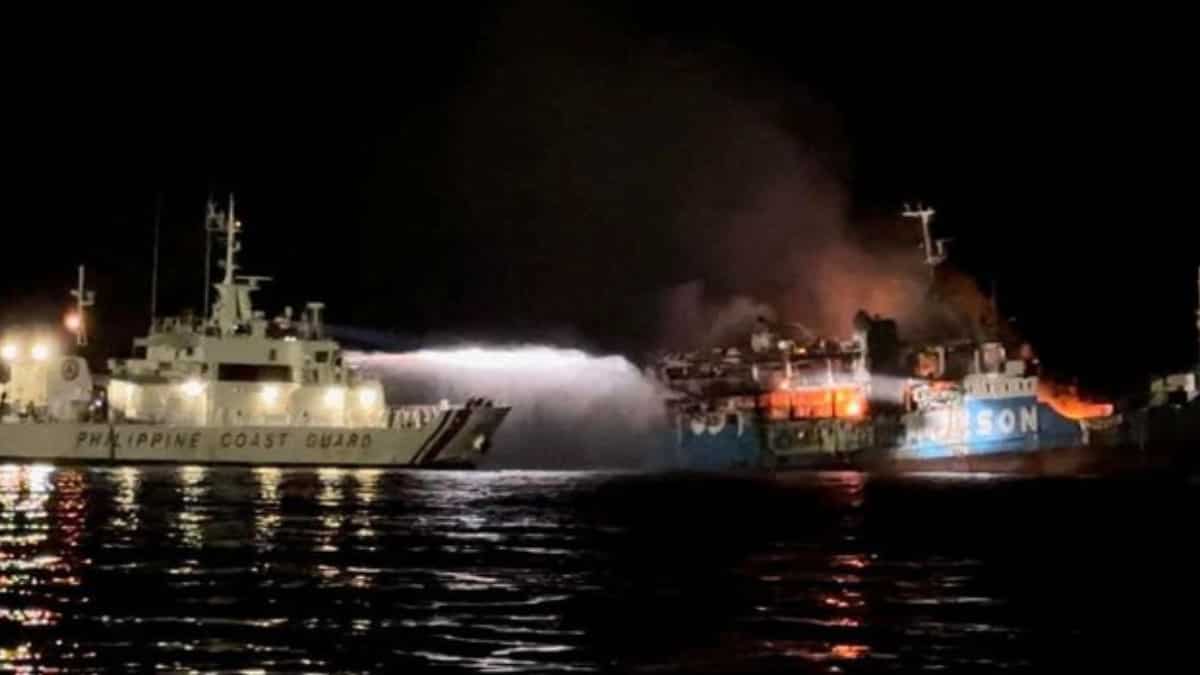 At least 31 dead after Philippine passenger ferry with over 230 onboard catches fire At least 31 dead after Philippine passenger ferry with over 230 onboard catches fire