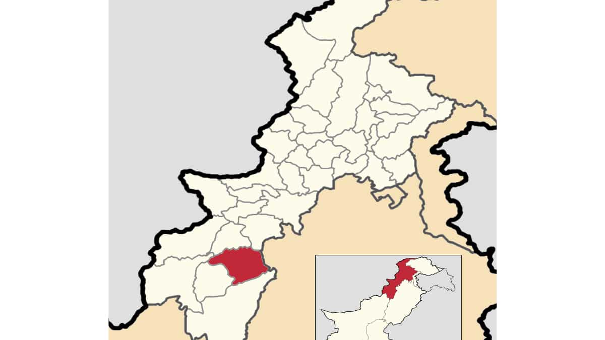 Pakistan Taliban launch assault on police station, kill four policemen in bomb attack