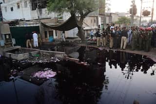 Pakistan: 11 killed in stampede during free food distribution in Karachi city