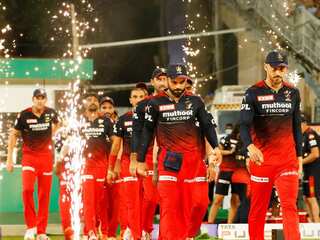 RCB vs MI IPL 2023 Live: Match preview, prediction, playing XIs, weather report & all you need to know