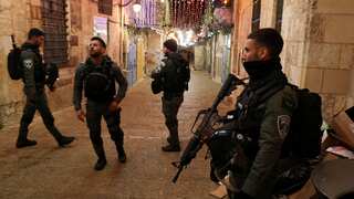 Man shot dead after grabbing Israeli police’s gun near Al Aqsa mosque