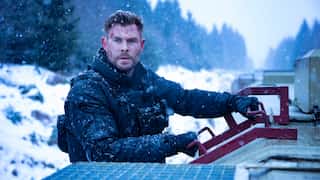 Chris Hemsworth calls RRR an 'incredible' film, says he wants to work with Ram Charan and Jr NTR