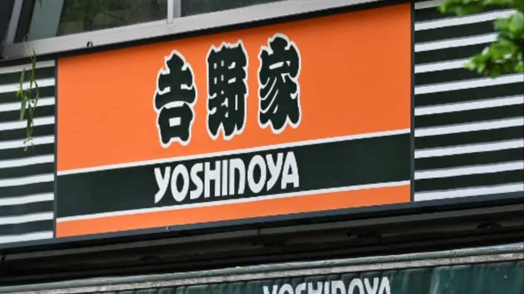 Japan: Diners use own chopsticks in communal bowl, arrested