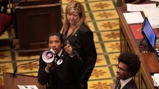 US: Tennessee House expels two Black Democrats for gun violence protests, spares White lawmaker
