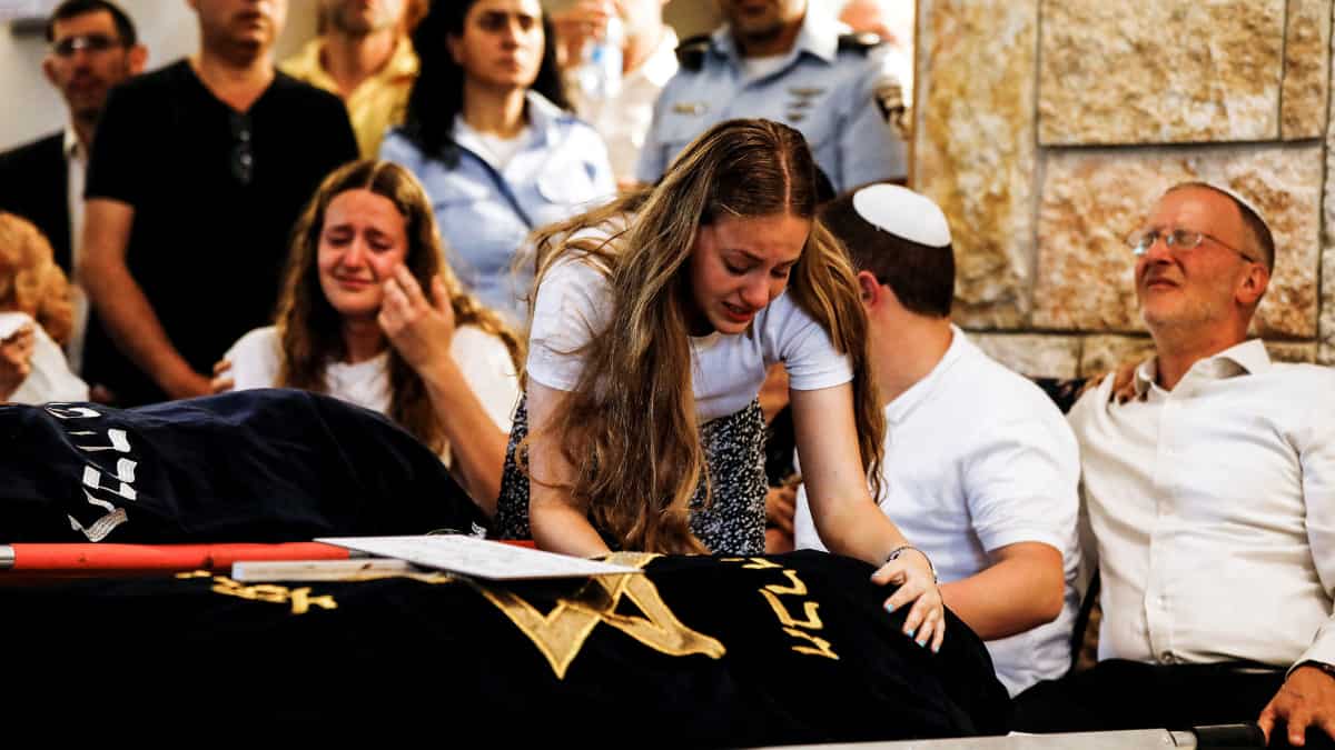 Mother of two Israeli sisters killed in West Bank shooting dies Mother of two Israeli sisters killed in West Bank shooting dies