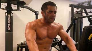 Salman Khan unbuttons shirt to flaunt six-pack abs during trailer launch; says it isn't VFX