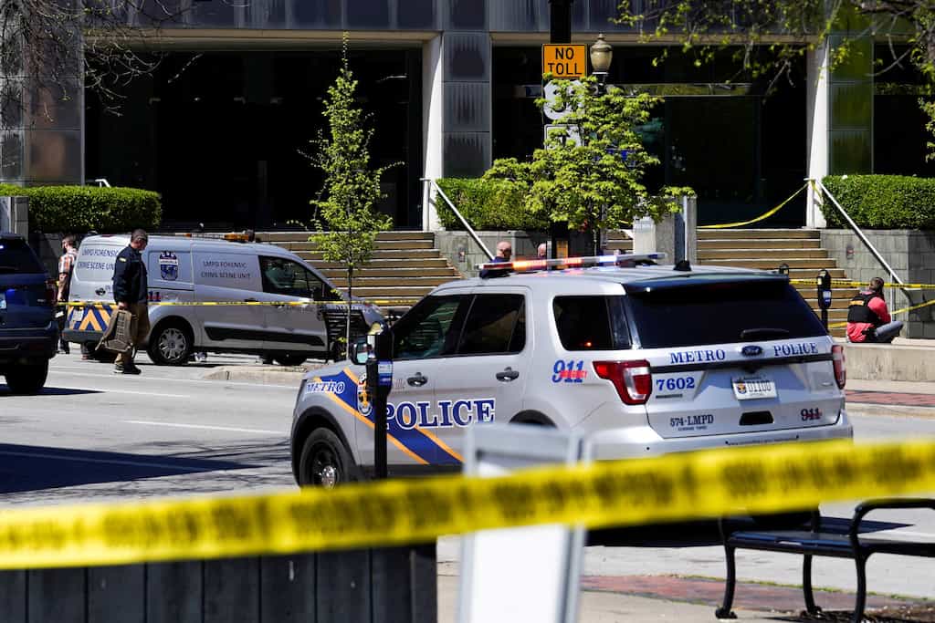 Louisville bank shooting: Police say shooter legally purchased rifle