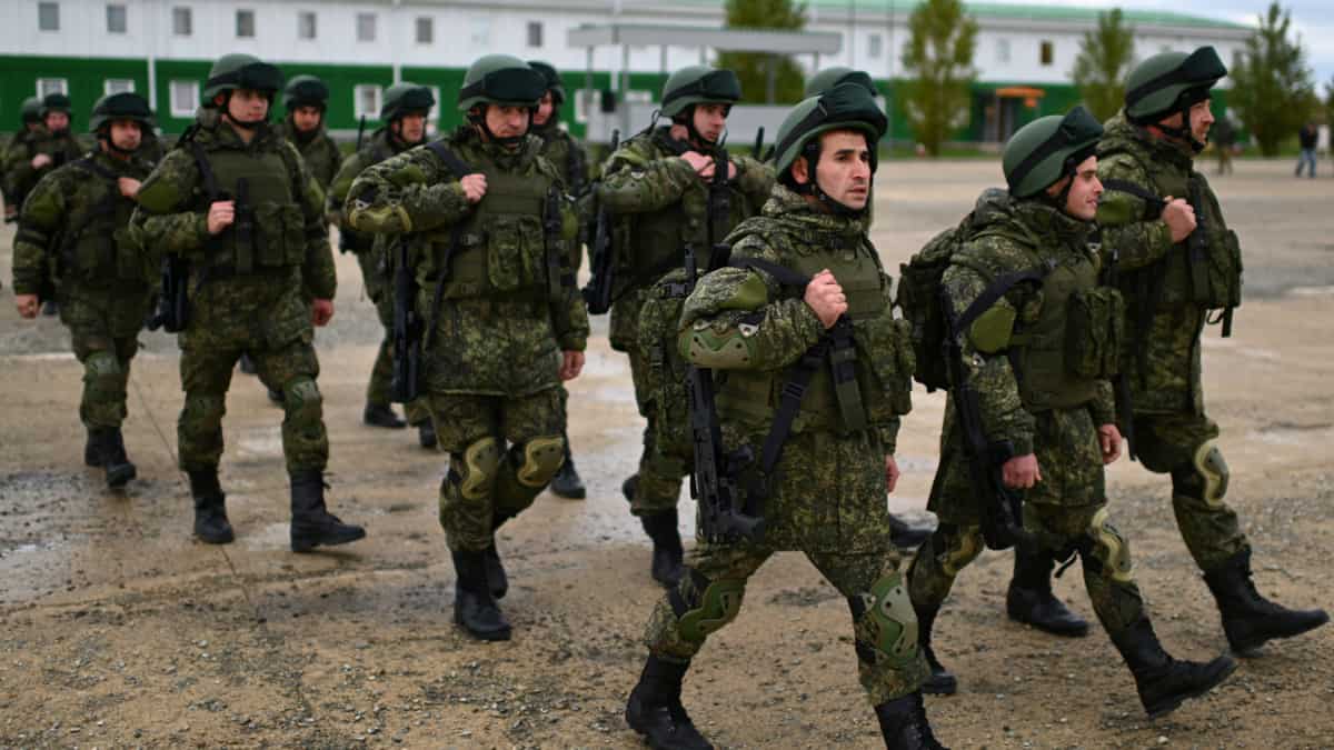 Russia moves towards electronic system to crack down on conscription dodgers