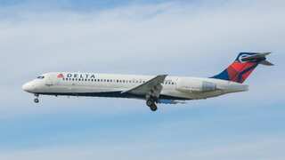 'Dangerous, reckless': Man sentenced to two years in prison for aiming laser at Delta Airlines plane