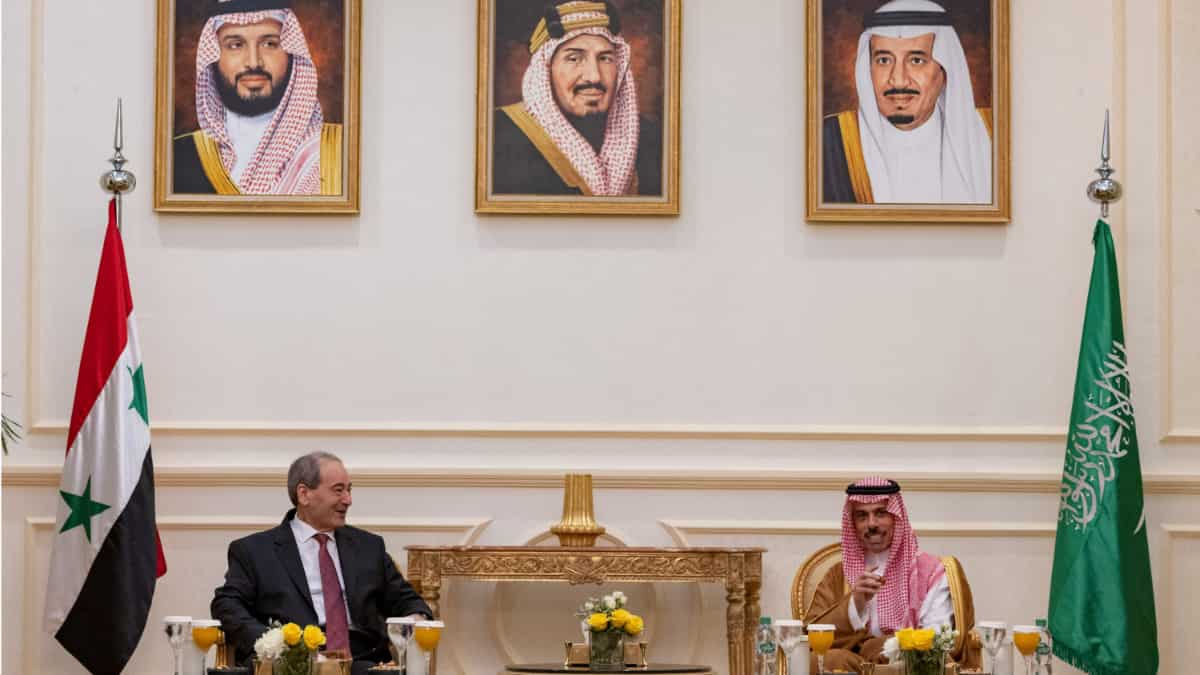 Syria and Saudi Arabia welcome thaw in relations, agree to fight drug trafficking
