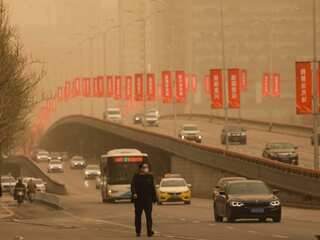 Yellow dust engulfs South Korea in distress after shrouding China