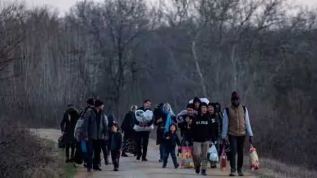 Five migrants, one Greek motorist killed in car accident near Greece-Turkey border
