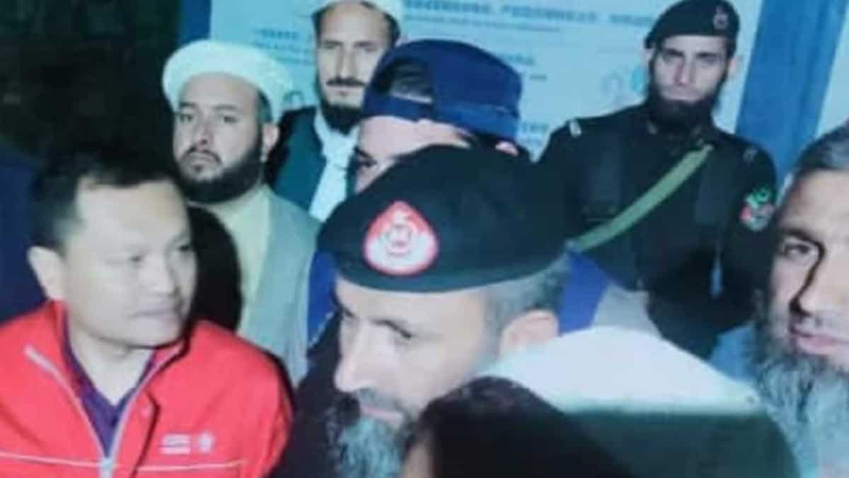 Chinese national in Pakistan's police custody for 'insulting Allah' in Ramadan row Chinese national in Pakistan's police custody for 'insulting Allah' in Ramadan row