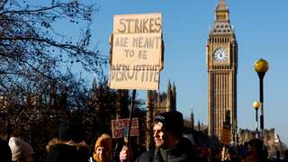 UK nurses reject pitiful 5% raise offer as trade union uncovers govt's wasteful spending on private ambulances