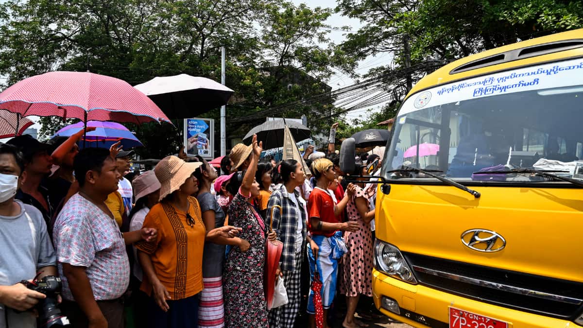 Hundreds hoping to reunite