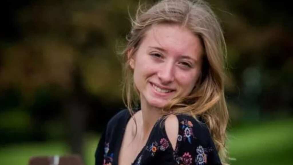 Woman shot dead in a New York town after friend enters the wrong driveway