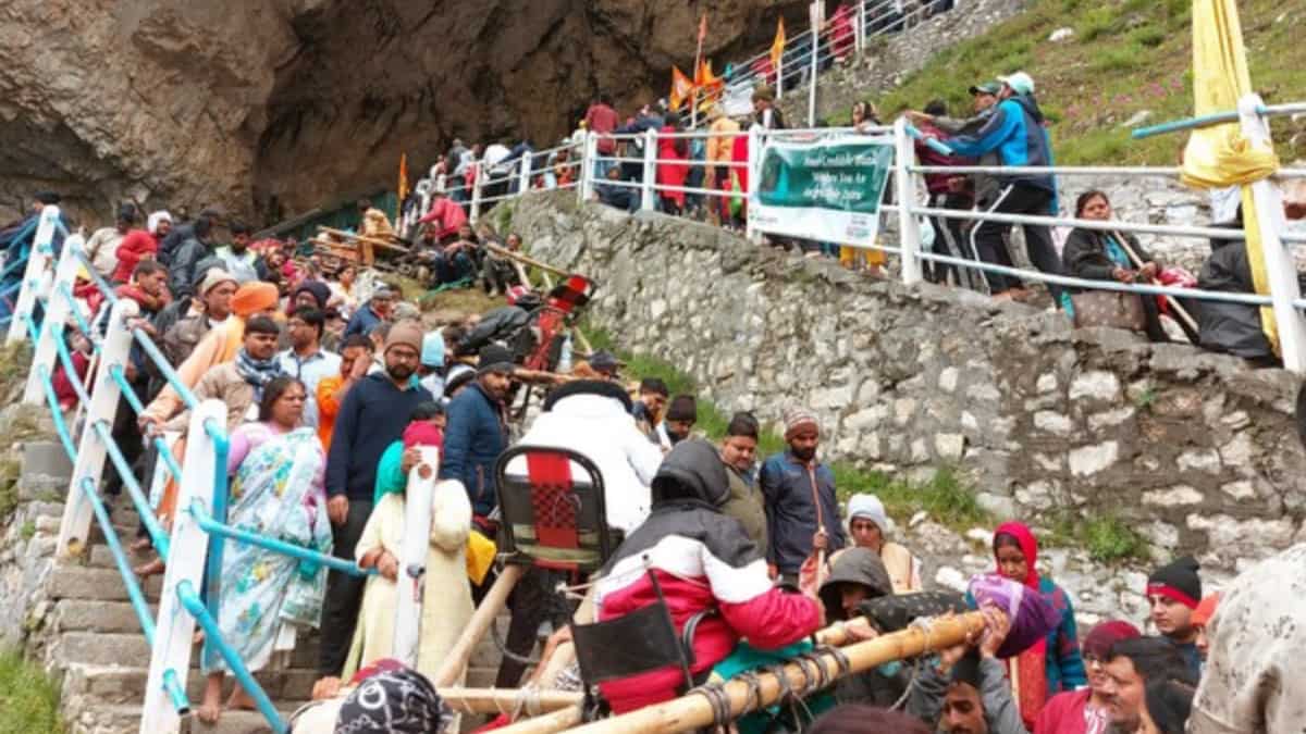 Amarnath Yatra preparations start, registrations begin across India Amarnath Yatra preparations start, registrations begin across India