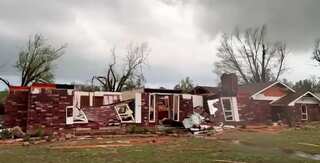 Deadly tornadoes kill two in Oklahoma