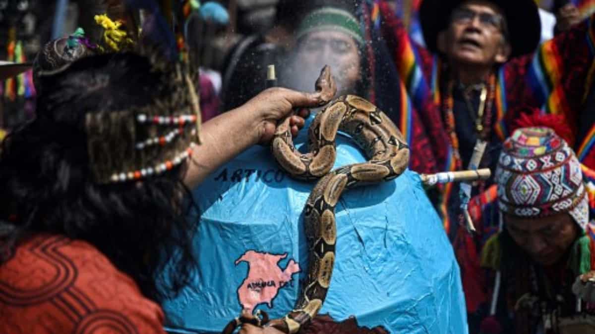 Peruvian ritual before Earth Day