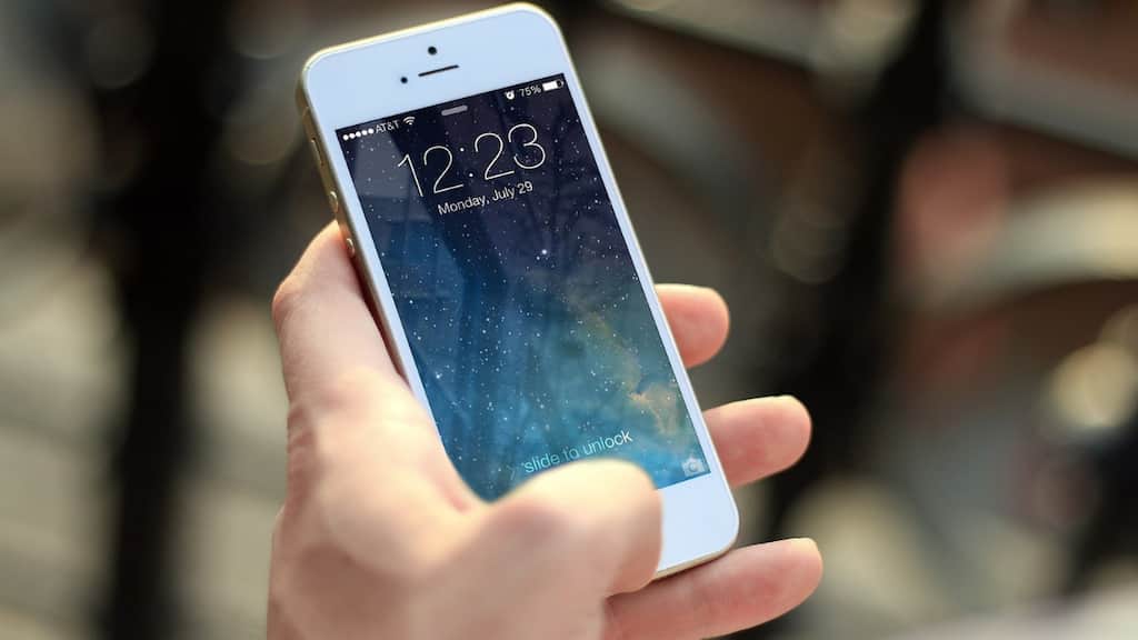 UK to conduct first test of new emergency alert service on millions of mobile phones