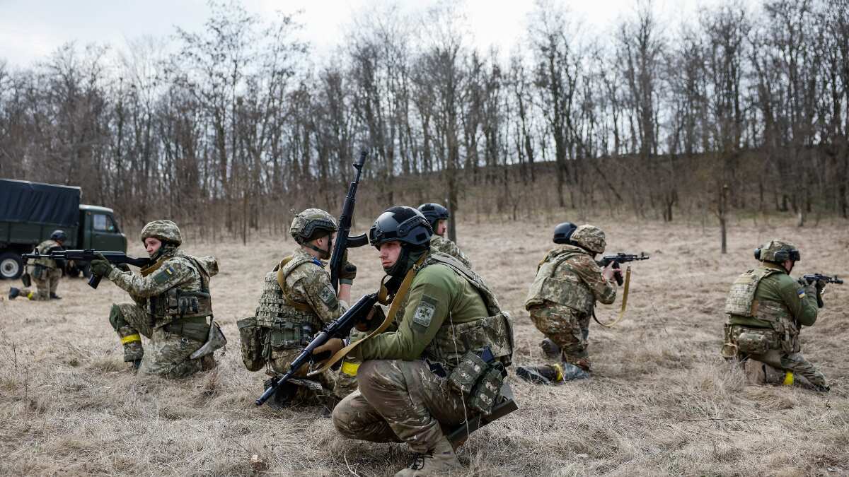 Ukraine looks set to launch a spring counteroffensive, Washington-based think tank says Ukraine looks set to launch a spring counteroffensive, Washington-based think tank says