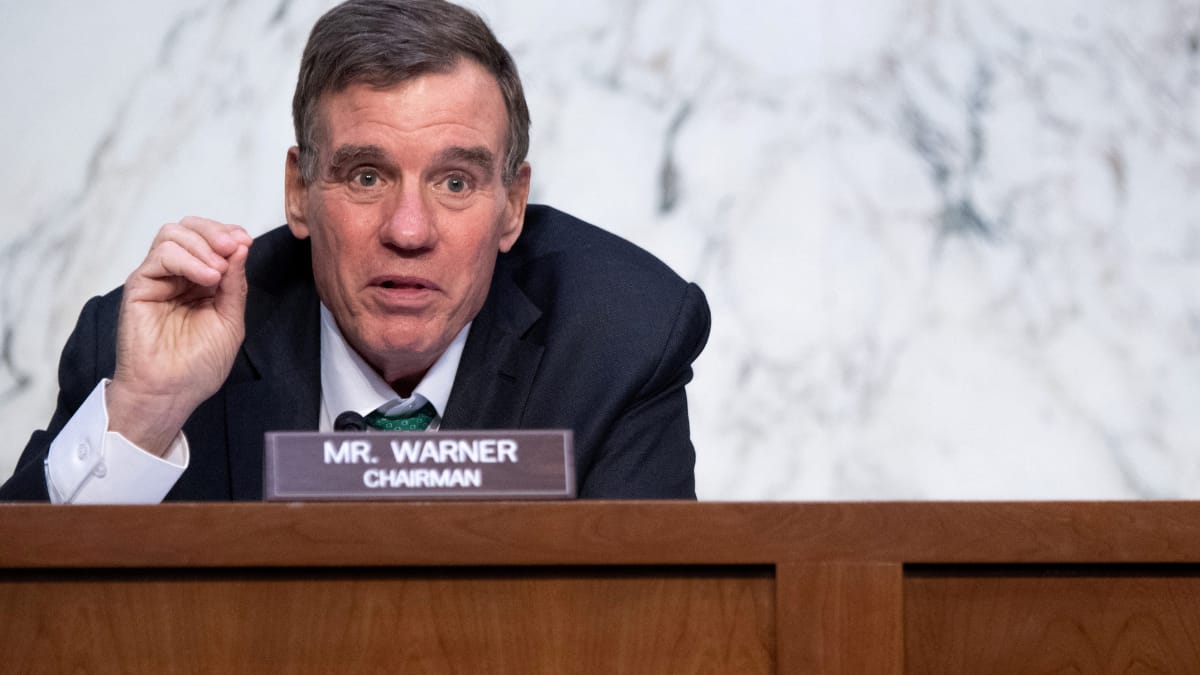 Access to sensitive govt documents should be limited, US Senate intel panel head says Access to sensitive govt documents should be limited, US Senate intel panel head says