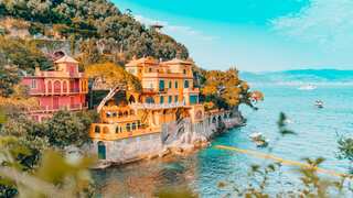 Italy's beautiful town imposes hefty fine on tourists for taking selfies