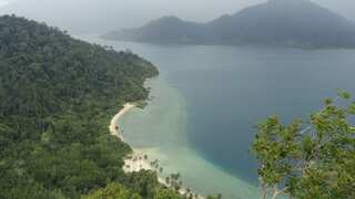 Indonesia: Sumatra Island hit by 7.3 earthquake, tsunami warning issued