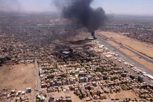 US begins evacuation of American citizens from war-torn Sudan US begins evacuation of American citizens from war-torn Sudan