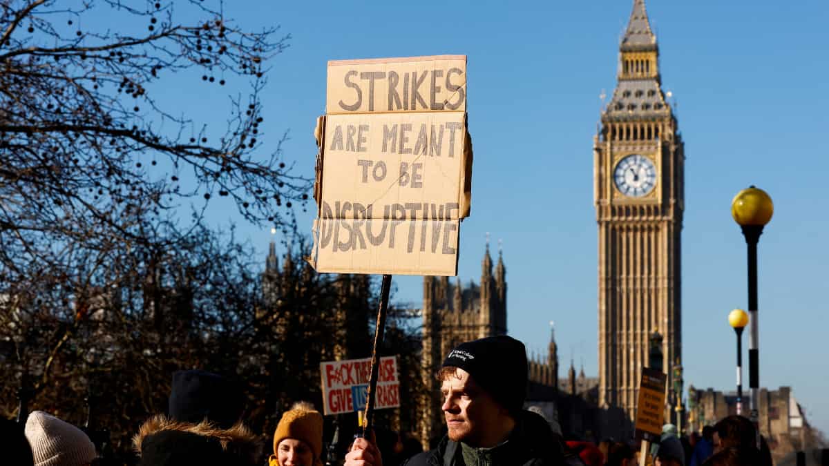 UK government seeks high court order to halt part of ‘unlawful’ nurses’ strike UK government seeks high court order to halt part of ‘unlawful’ nurses’ strike