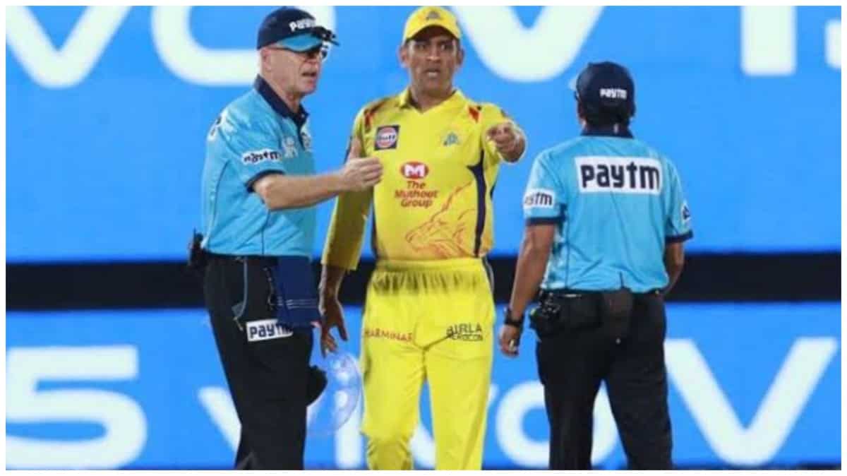 When MS Dhoni lost his cool, invaded ground over controversial no-ball call in RR-CSK IPL 2019 tie When MS Dhoni lost his cool, invaded ground over controversial no-ball call in RR-CSK IPL 2019 tie