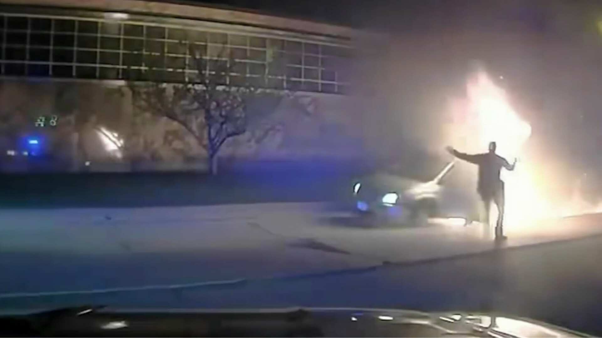 Caught on police dash cam! 84-year-old pulled out of burning car in the nick of time Caught on police dash cam! 84-year-old pulled out of burning car in the nick of time