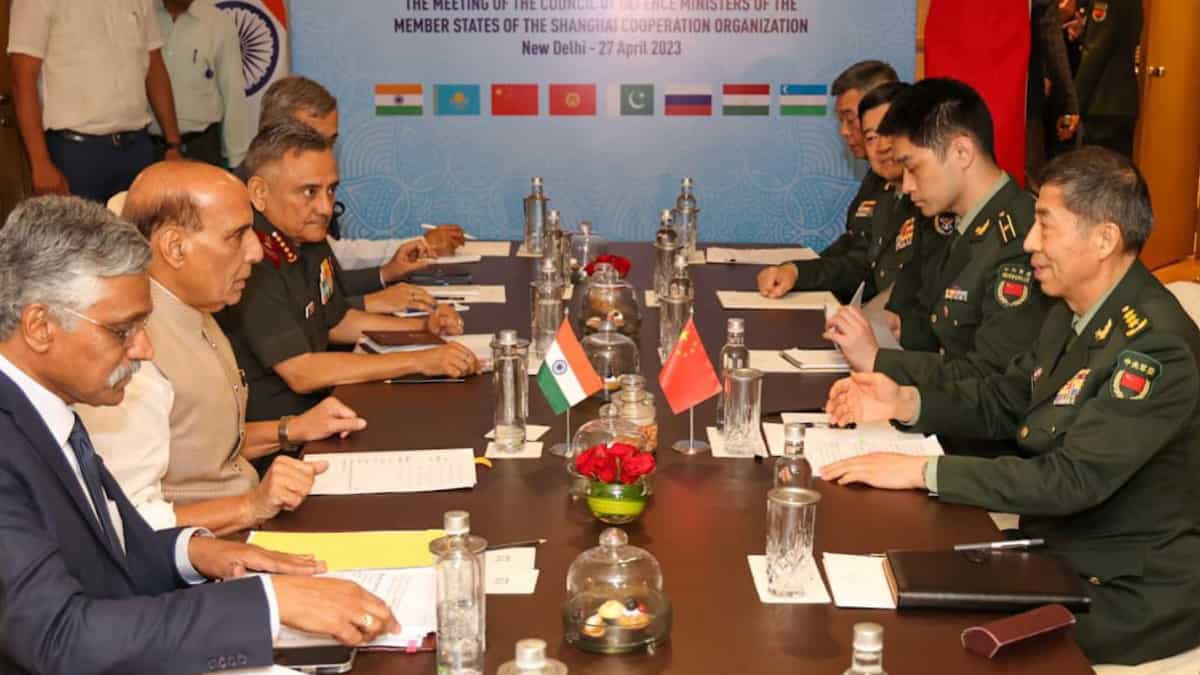 Define Bilateral