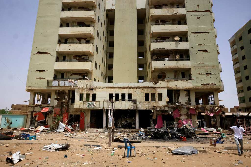 Sudan conflict: Medics say 74 killed in two days of fighting in El Geneina