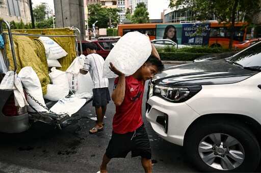 Thailand sees record-breaking heat, two dead Thailand sees record-breaking heat, two dead