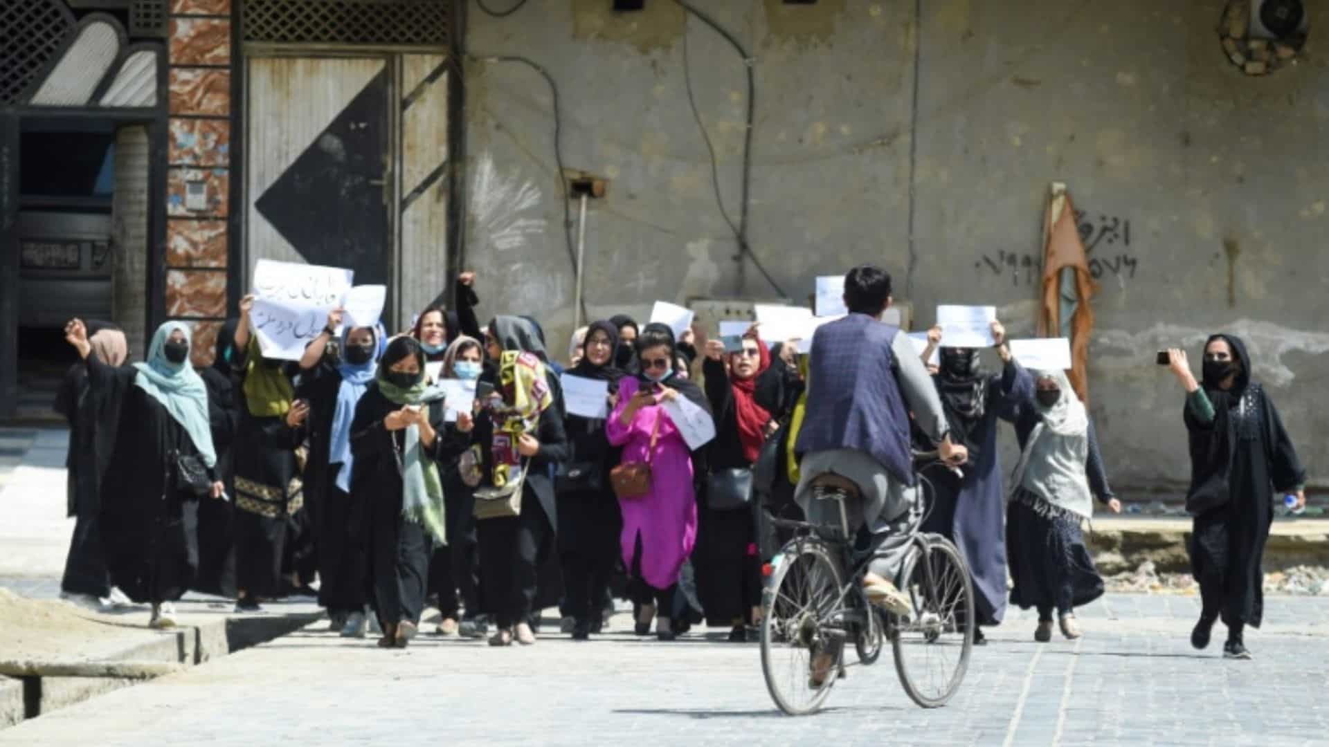 Afghan women protest in Kabul, urge other countries not to recognise Taliban regime Afghan women protest in Kabul, urge other countries not to recognise Taliban regime