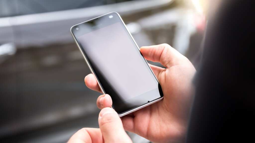 India blocks 14 mobile messenger apps being used by terrorist groups