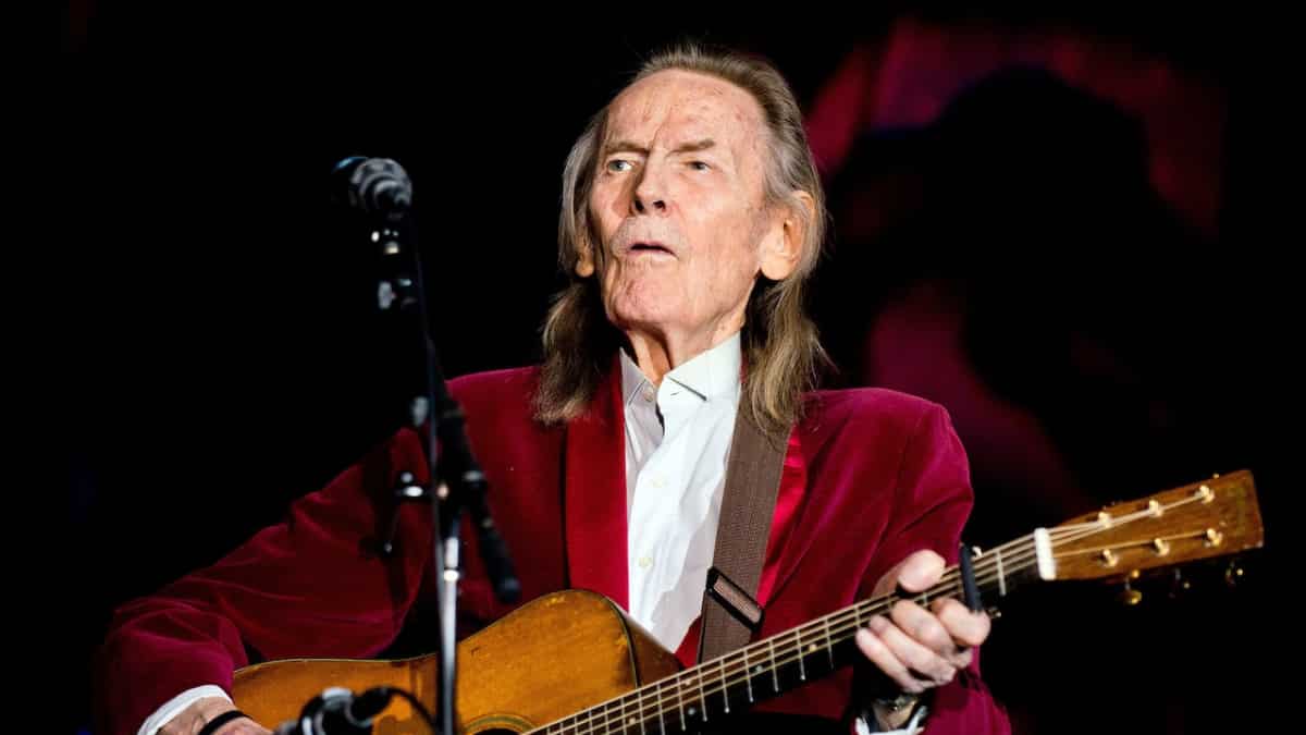 Canadian singing legend Gordon Lightfoot dies at 81; President Justin