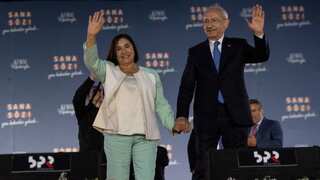 Kilicdaroglu leaves Erdogan's shadow in Turkey's election campaign