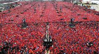 Turkey election: President Erdogan holds show-of-force rally in Istanbul one week before poll