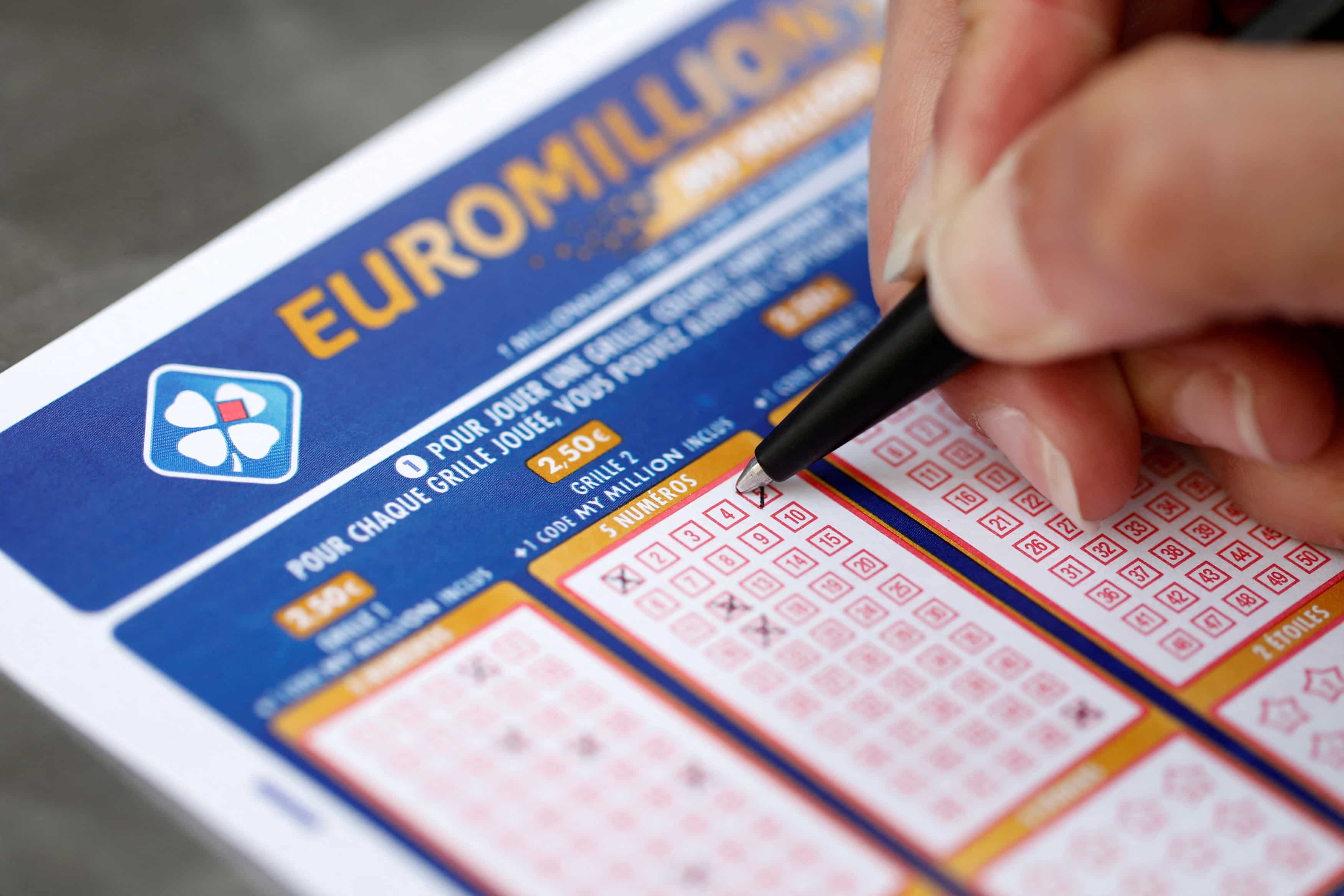 UK ticket holder becomes millionaire overnight after staking claim for $51 million jackpot UK ticket holder becomes millionaire overnight after staking claim for $51 million jackpot