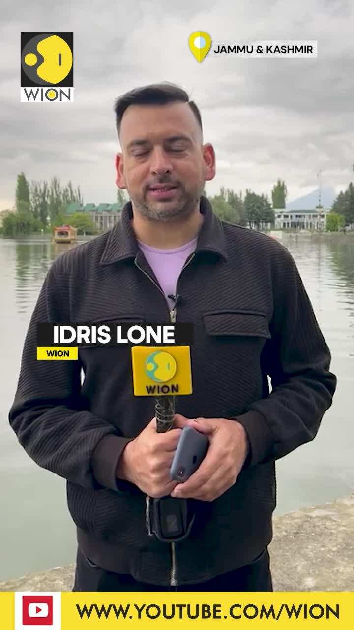 CRPF soldier singing Kashmiri songs wins hearts