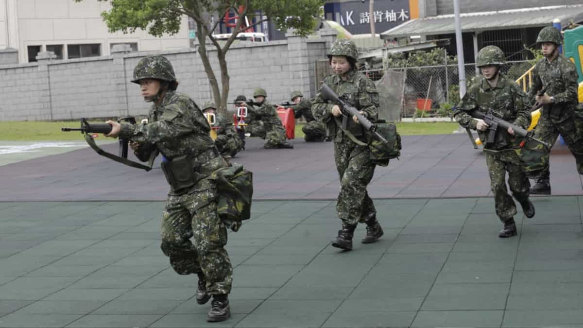 Women in army