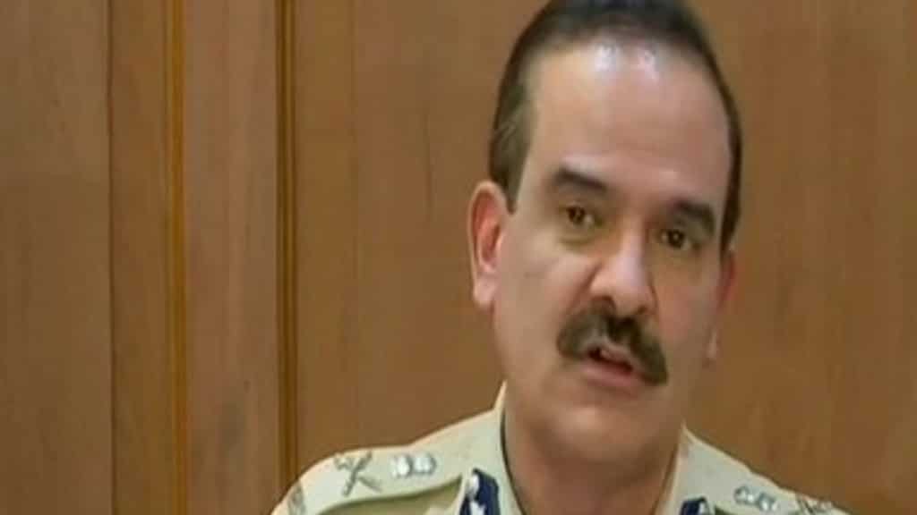 Maharashtra government drops all charges against ex-Mumbai top cop